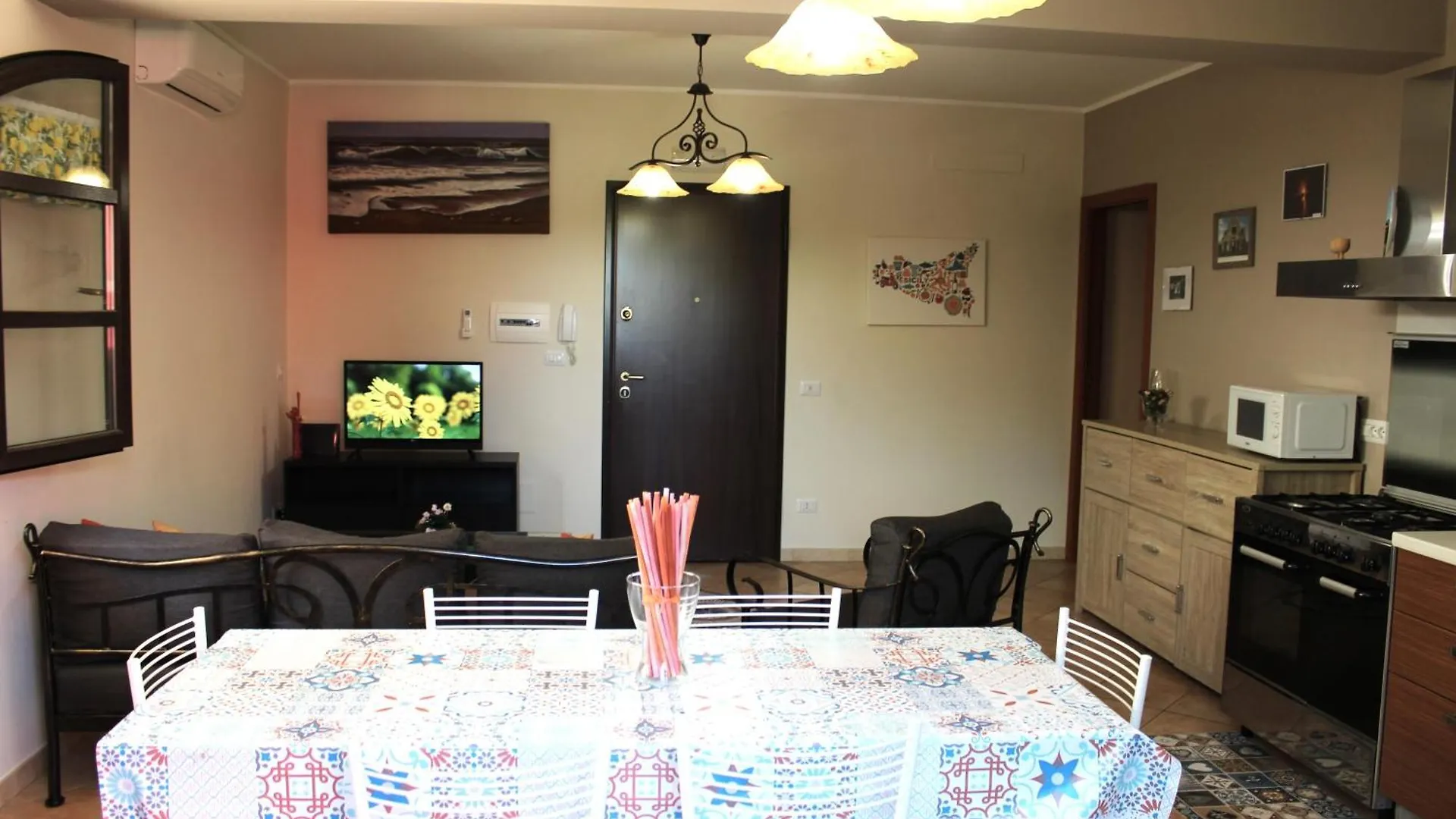 別荘 Casa Vacanze A Rava フランカヴィッラ・ディ・シチーリア イタリア
